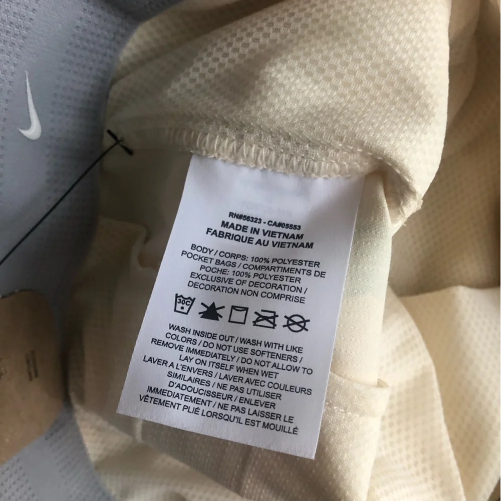 New w Tag: Nike Tour Golf Shorts. Size Medium or 32 Waist